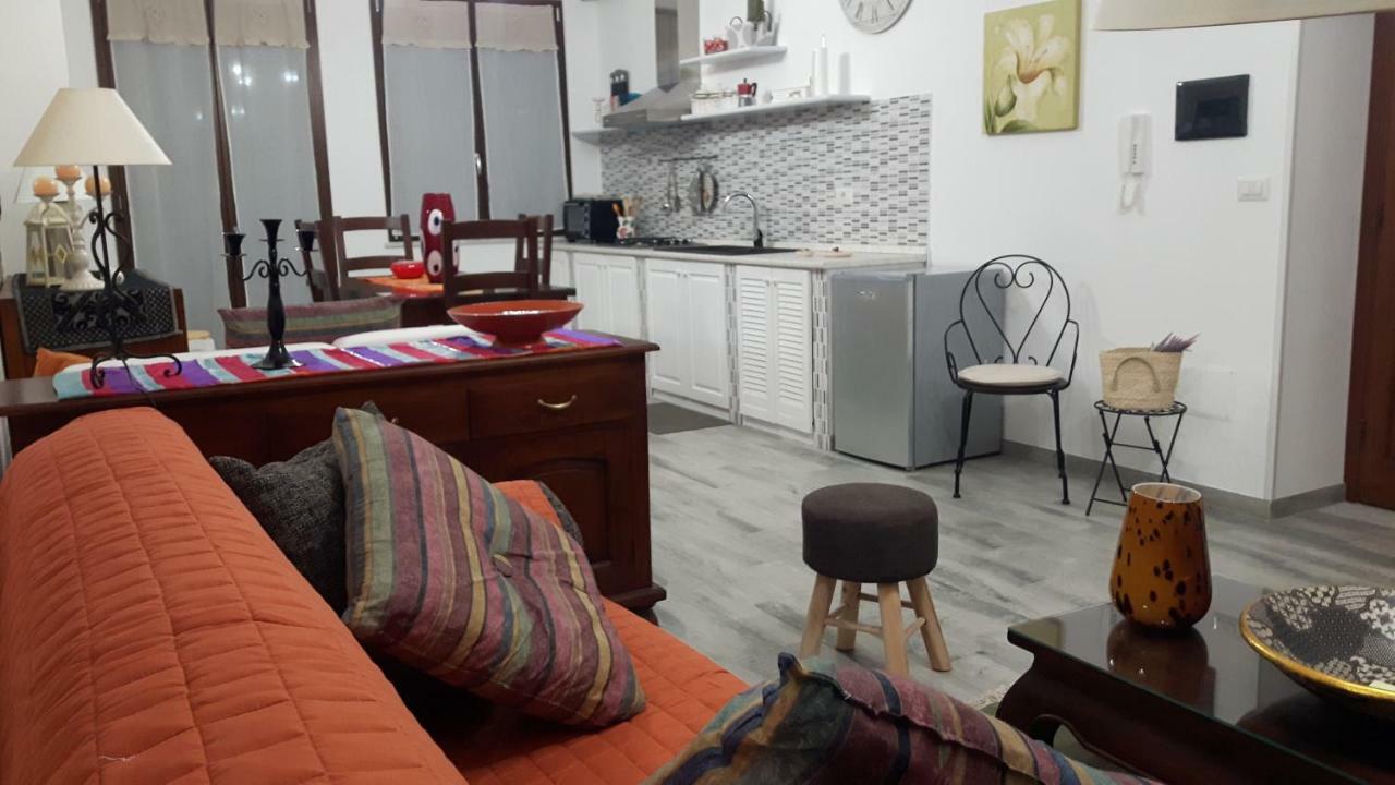 阿尔盖罗Little House别墅 外观 照片